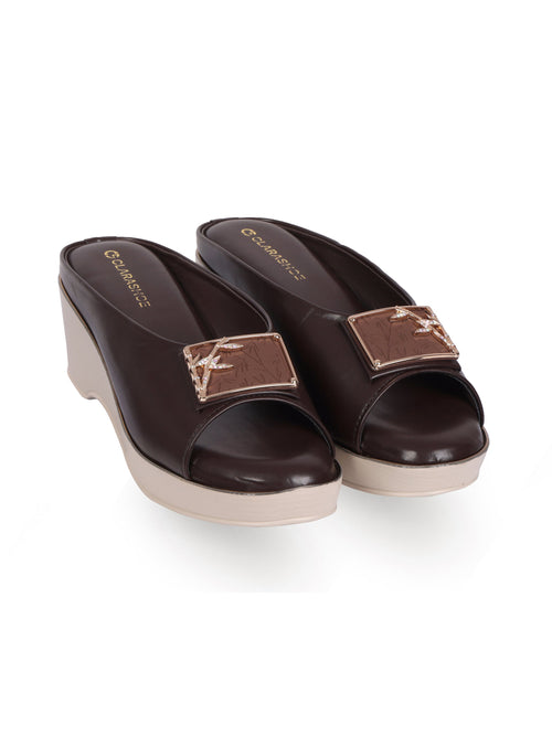 Bamboo Buckle Wedges Clarashoe