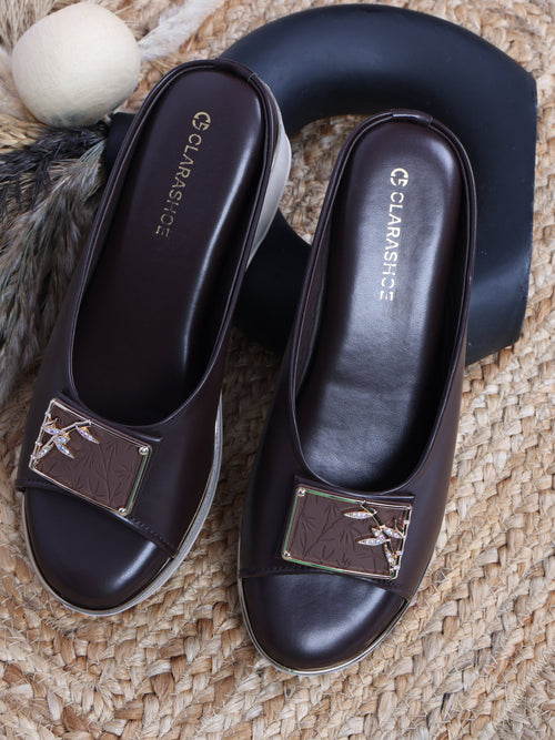 Bamboo Buckle Wedges Clarashoe