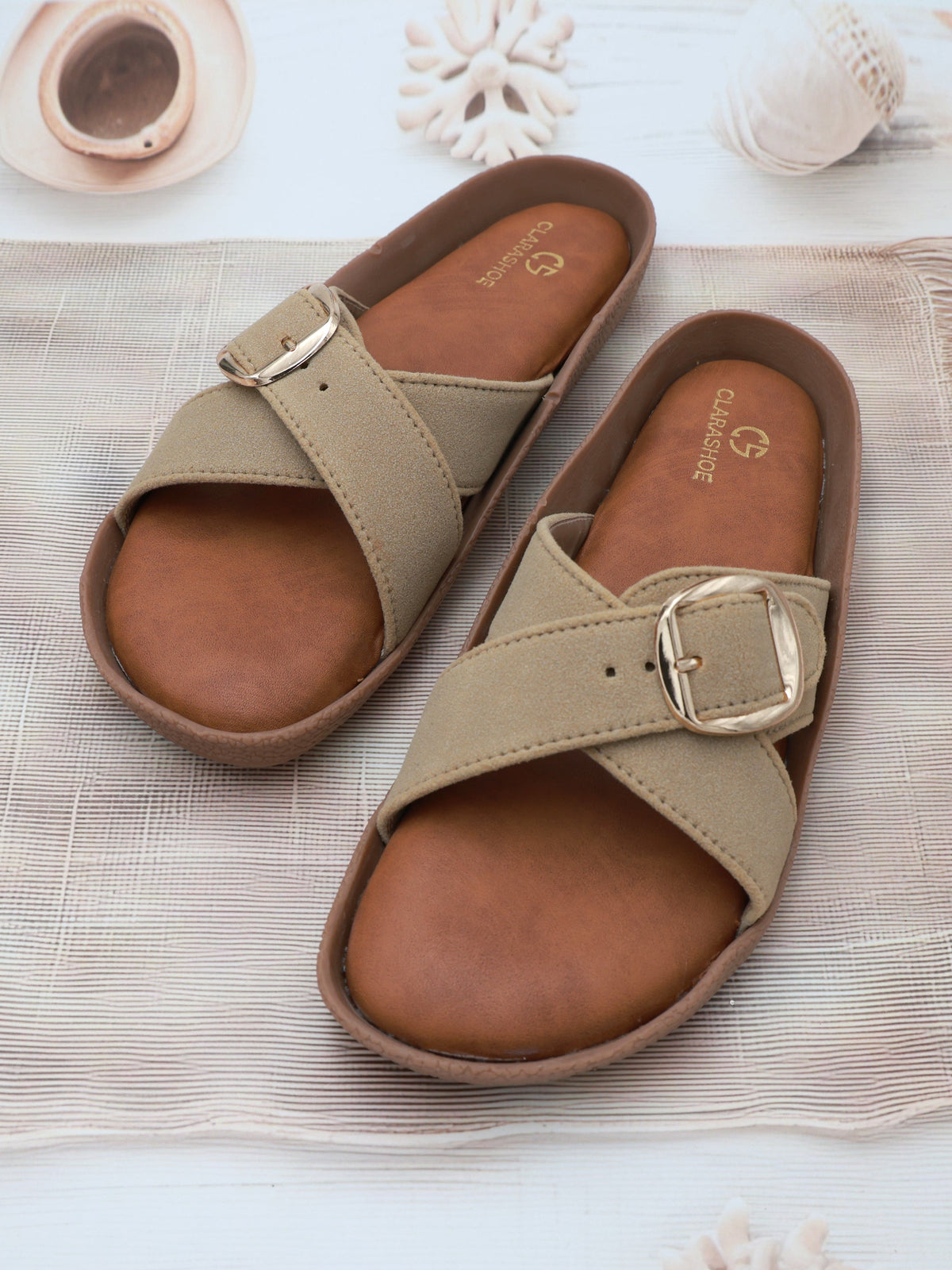 Comfort Cross Slides Clarashoe