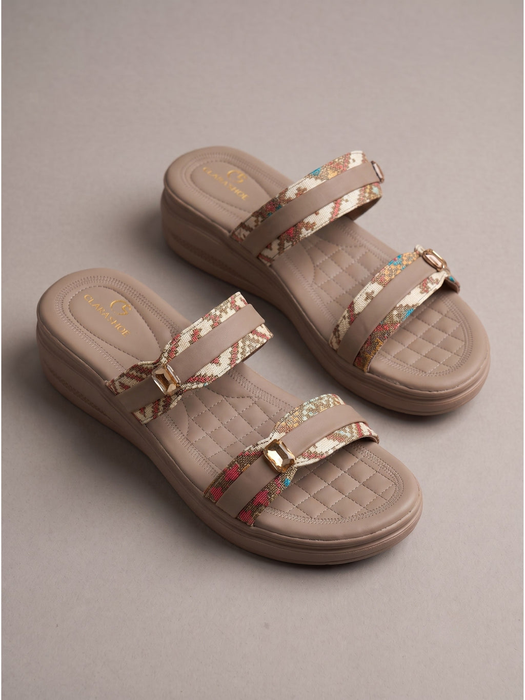 Elara (Comfort Flat Slide)