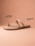 Mira (Glossy Toe-Ring Flat)