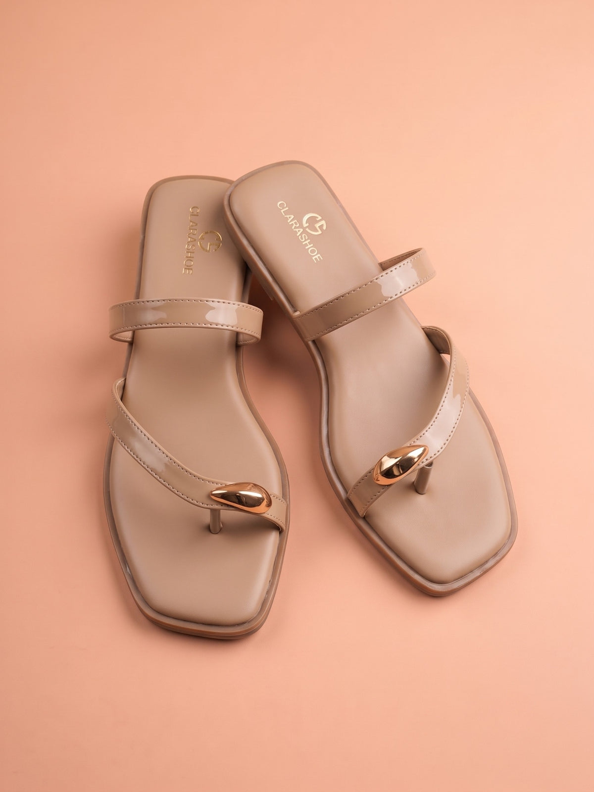 Mira (Glossy Toe-Ring Flat)